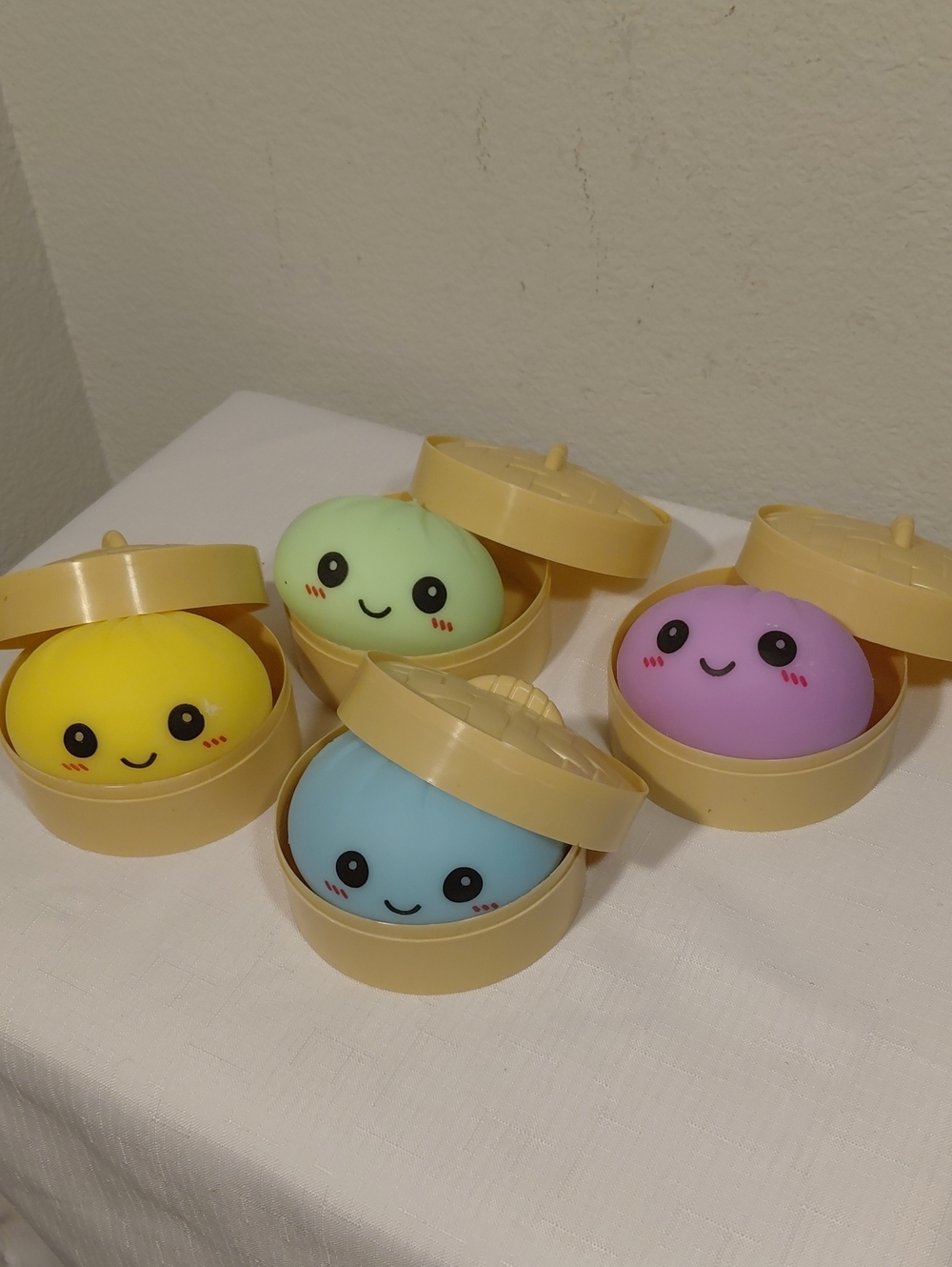 Cute Smiling Bun Squishy Toy